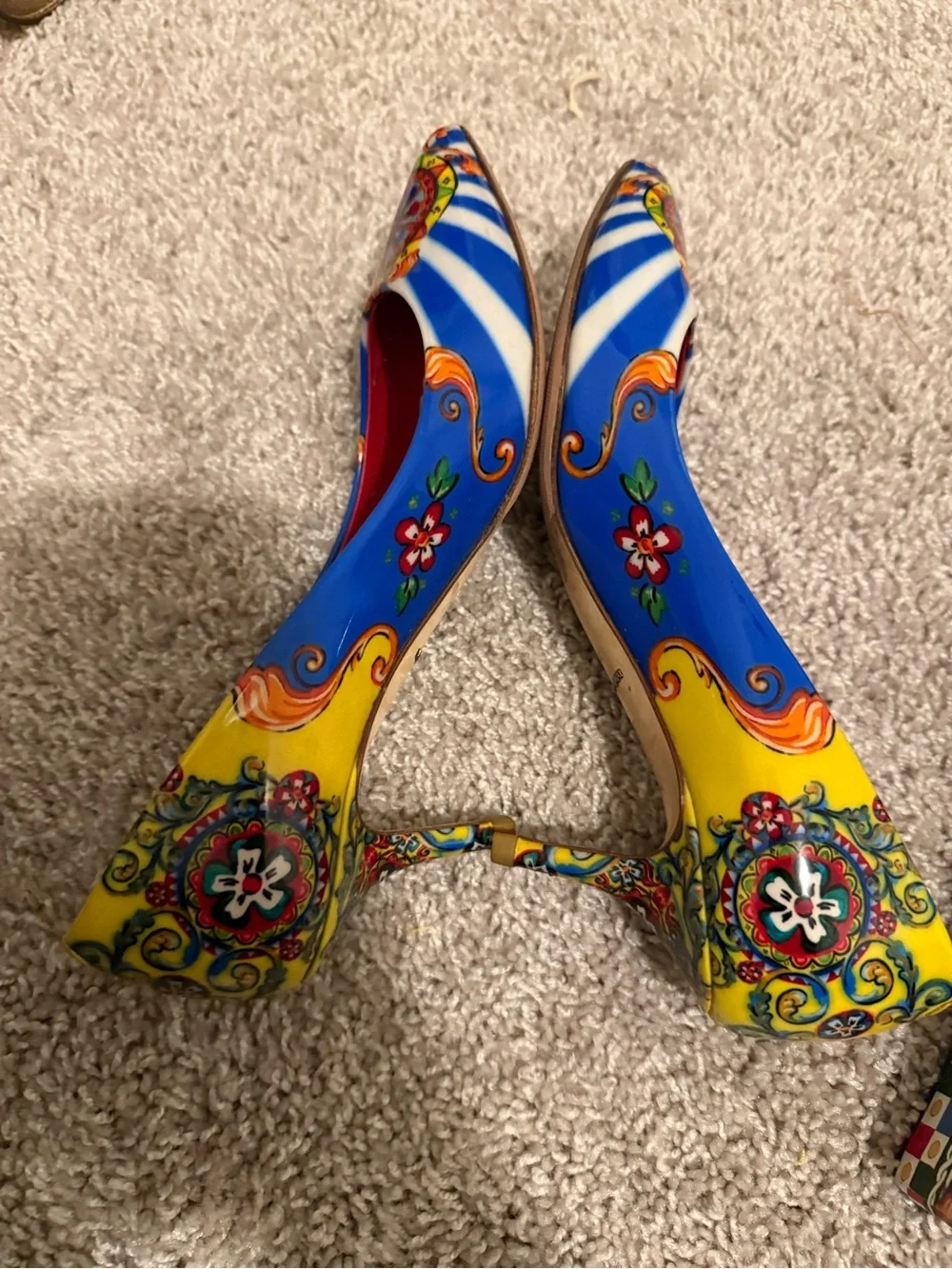 Dolce & Gabbana Carretto Siciliano print patent leather pumps